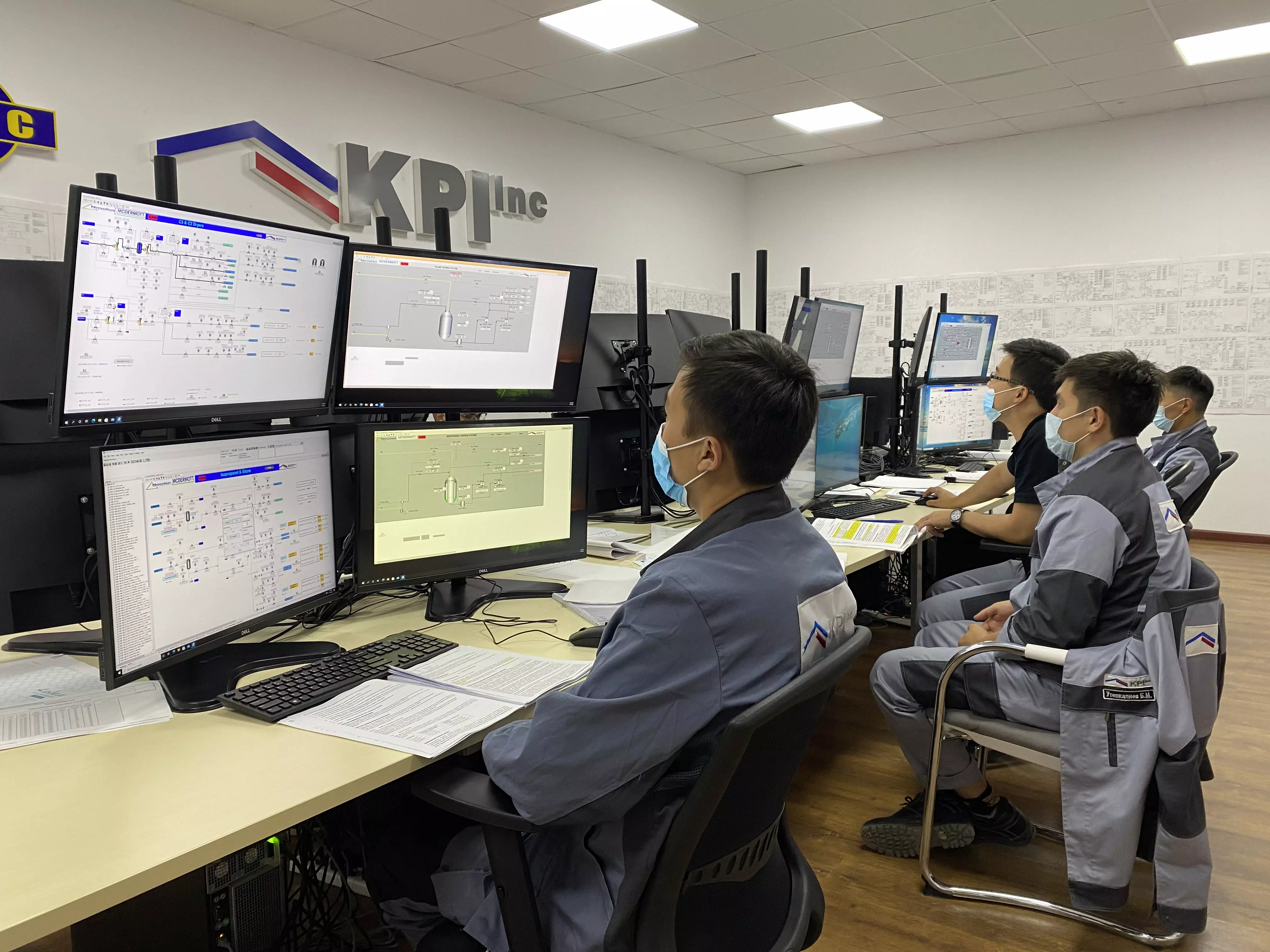 Первый «цифровой» завод в Казахстане готовит специалистов