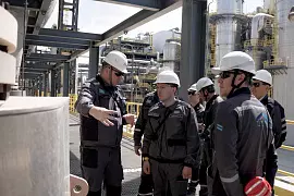 На предприятии KPI состоялся рабочий визит директора Департамента нефтегазохимии Министерства энергетики Республики Казахстан Темирлана Уркумбаева