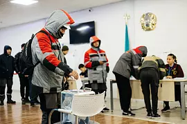 Сотрудники ТОО «Kazakhstan Petrochemical Industries Inc.» принимают участие в голосовании на республиканском референдуме по проекту новой Конституции