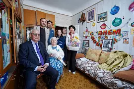 Компания КРІ поздравила тружеников тыла с Днём Победы