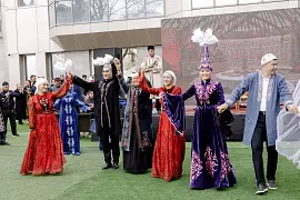 Газохимики масштабно отметили Әз-Наурыз